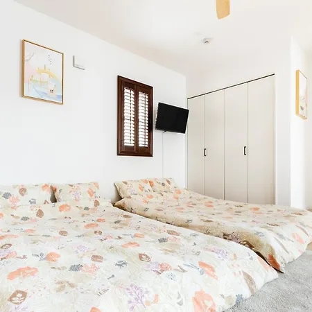Appartement サンライズハワイ à Ōsaka Extérieur photo